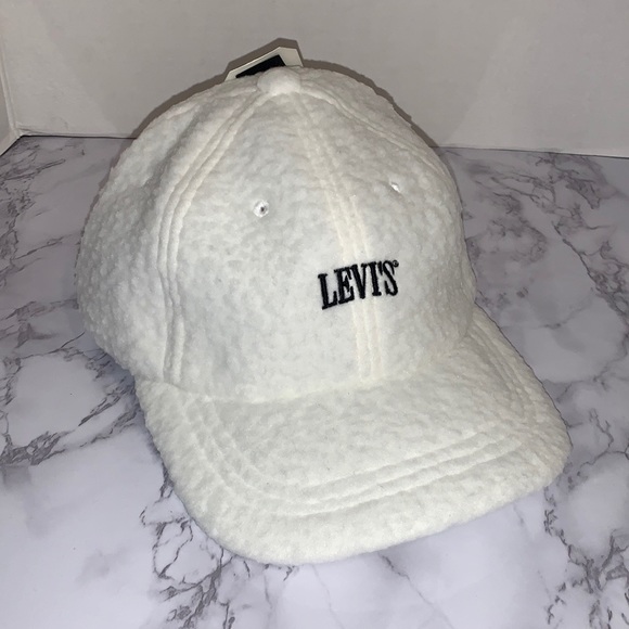 Levi’s fuzzy sherpa baseball hat - Picture 3 of 8